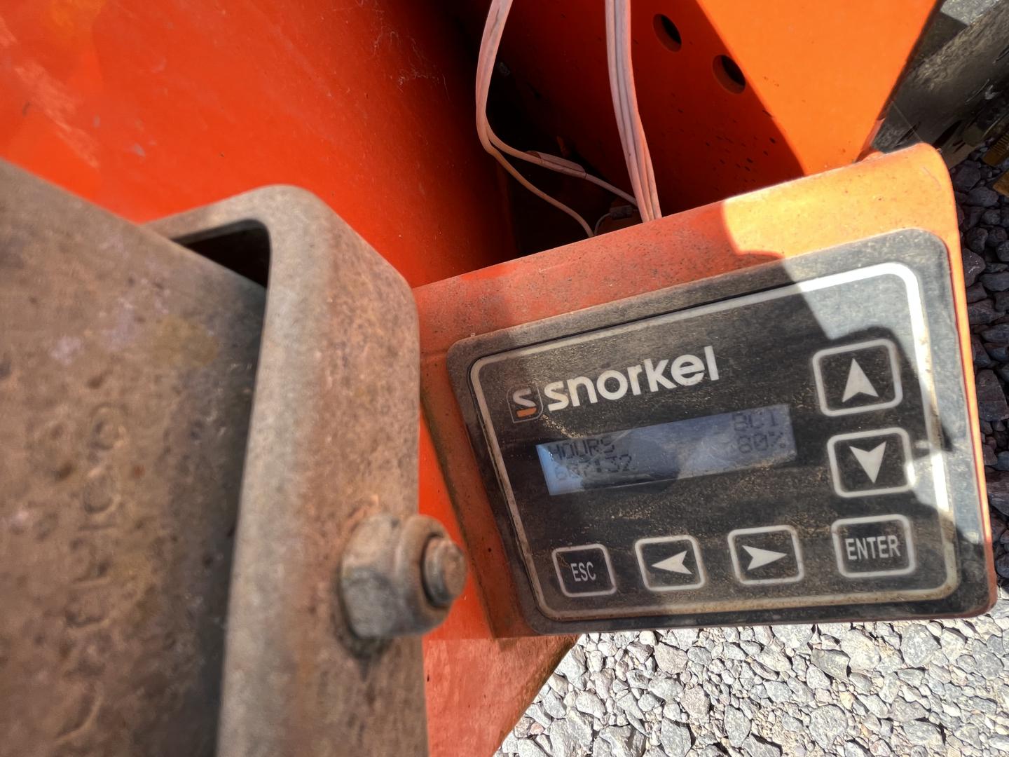 ./imagenes/INVOICE/2019/16862/ASCENSOR TIPO TIJERA SNORKEL S4732E (9).JPG